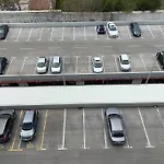 New Modern Near Old Town - Private Parking
