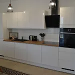 New Modern Near Old Town - Private Parking ザダル