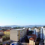 New Modern Near Old Town - Private Parking アパート ザダル
