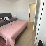 アパート New Modern Near Old Town - Private Parking *