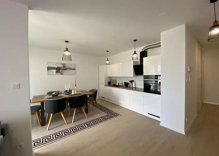 New Modern Near Old Town - Private Parking Задар