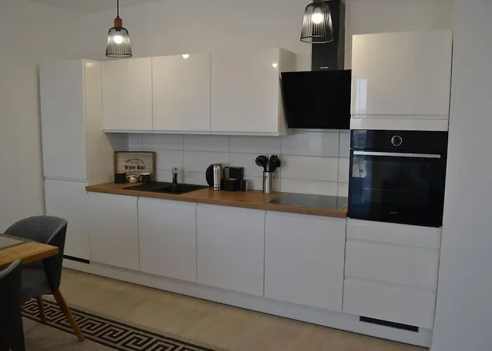 New Modern Near Old Town - Private Parking Задар