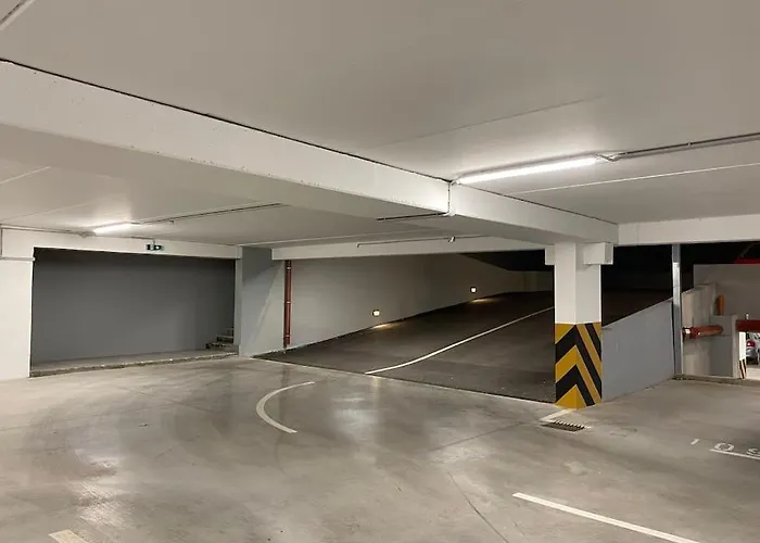 New Modern Near Old Town - Private Parking Daire *