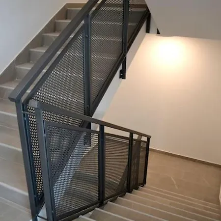 New Modern Near Old Town - Private Parking 자다르