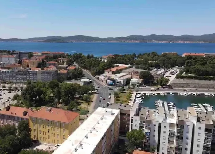 New Modern Near Old Town - Private Parking Apartmán Zadar